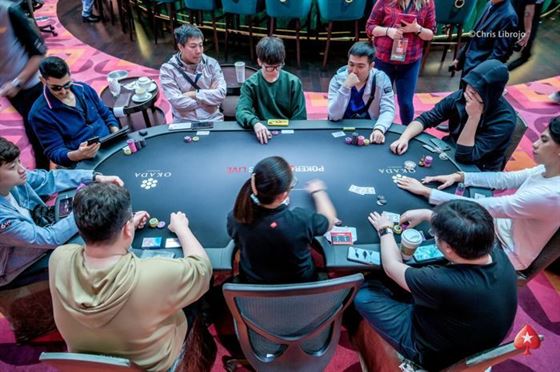 The High Roller Lifestyle: Behind the Scenes of a Poker Pro